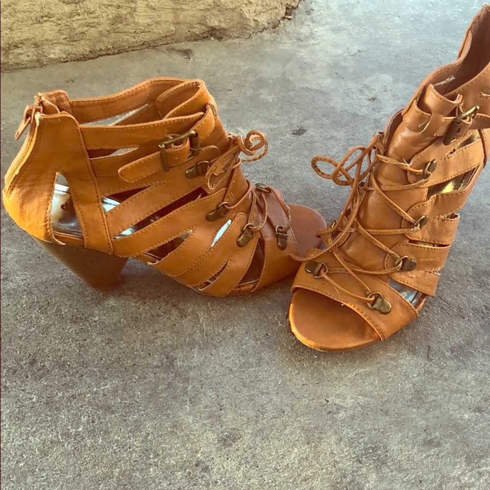 Wheat open toe wedge sandals